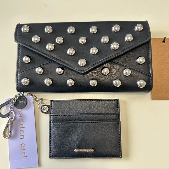 Madden Girl Handbags - Madden Girl Black Crossbody Bag with Silver Accents. Set